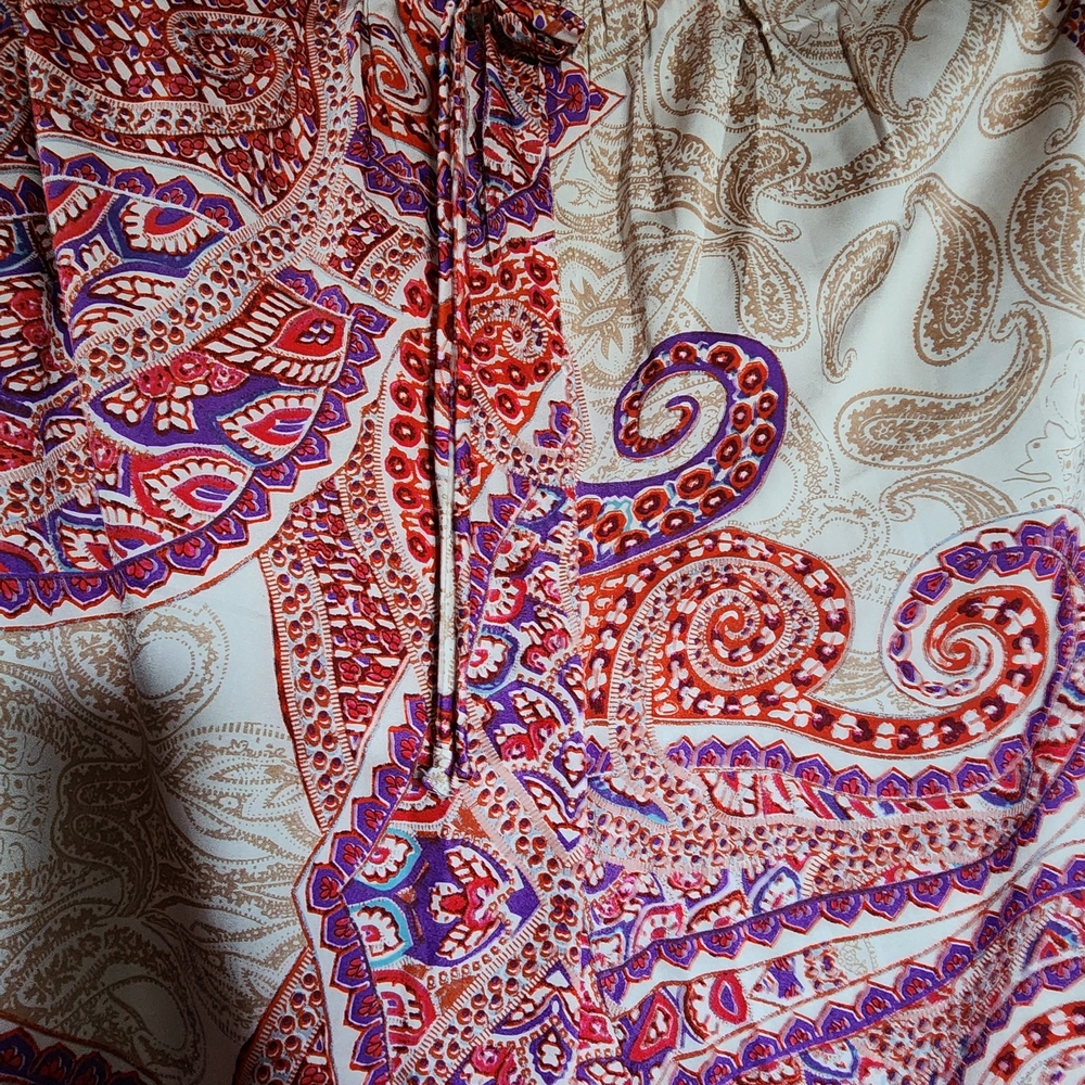 Luxxel Red Purple Cream Paisley Satin 2 Piece Set. Amazing Set - Picture 3 of 4